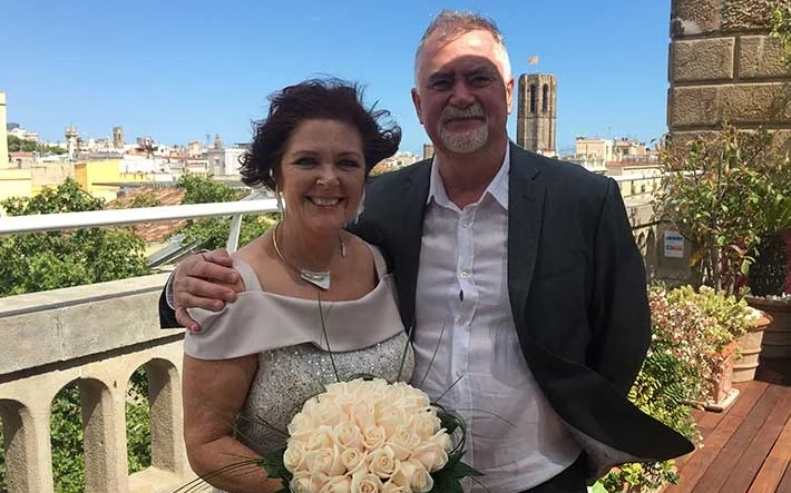 Vow renewal barcelona with the wedding man vow renewal celebrant Spain