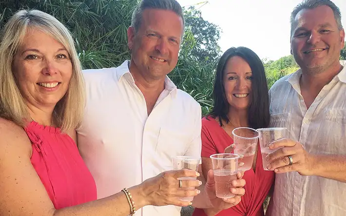 vow renewal barcelona in ciutadella park with the Wedding Man, Vow renewal celebrant Spain