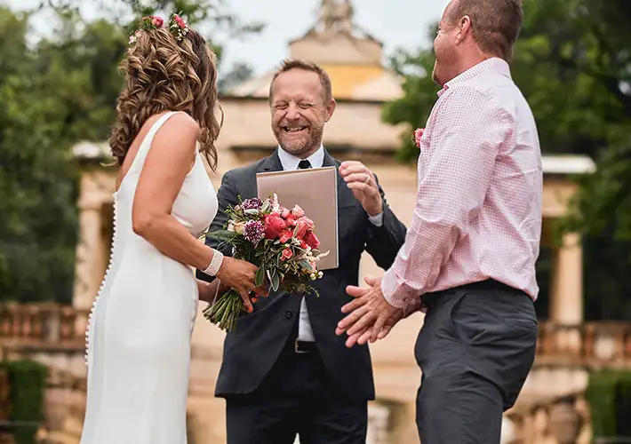 Vow renewal officiant spain The Wedding Man with a laughing couple